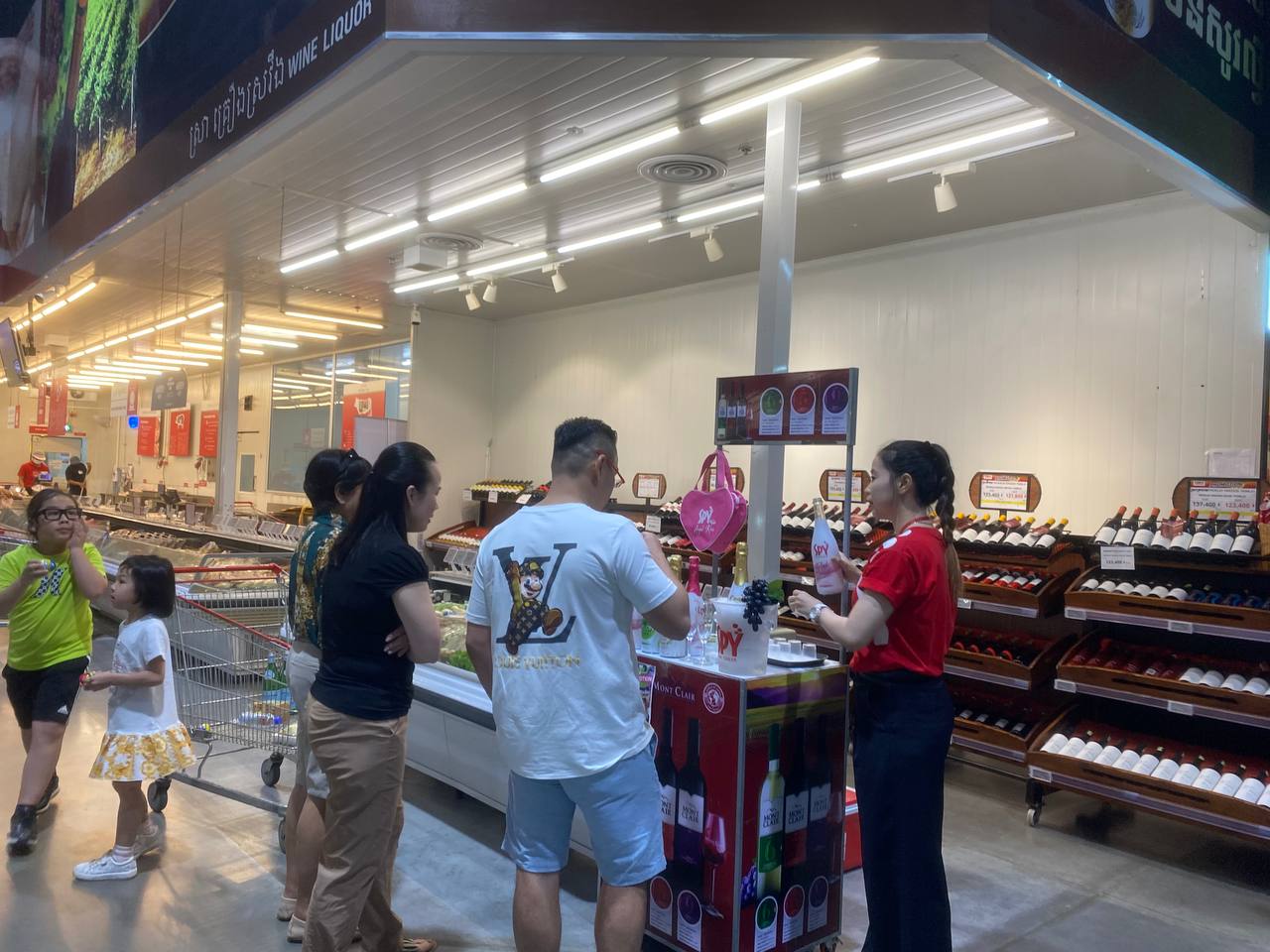 Experience SPY Sparkle: LIVE Testing at Makro on December 23 - Image 15
